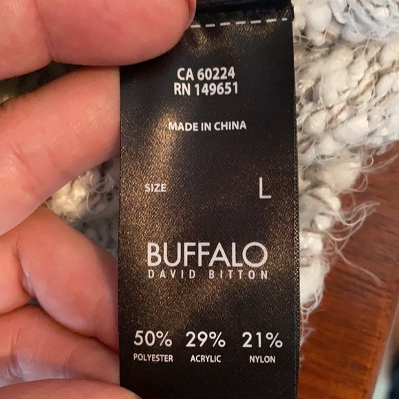 Gray and white knit sweater by Buffalo. - Picture 4 of 5